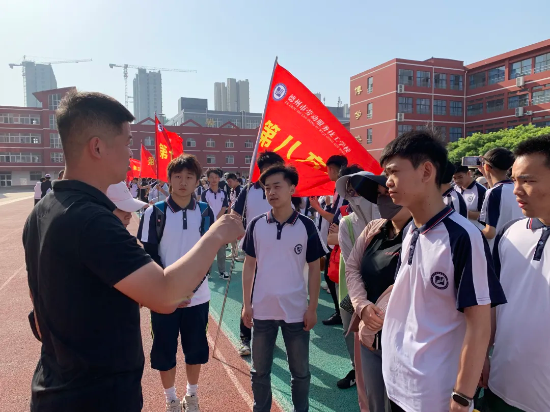 心有感恩行有力量，我校举办感恩励志远足活动