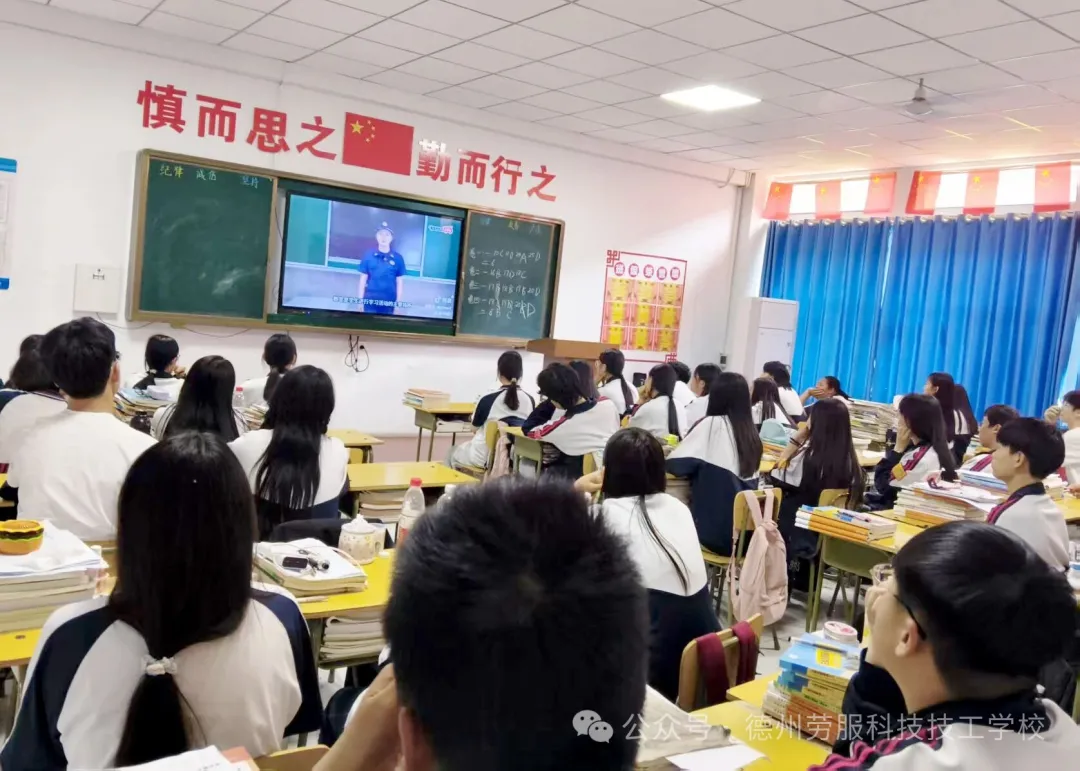 以练筑防平安护航，我校消防应急演练圆满举行